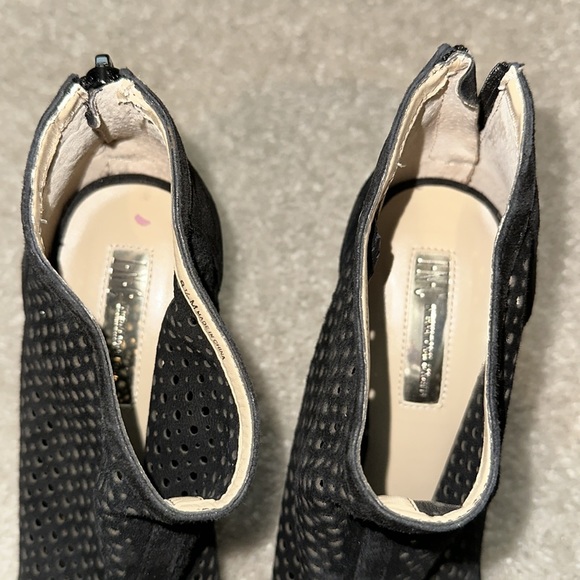INC heels - Picture 3 of 5